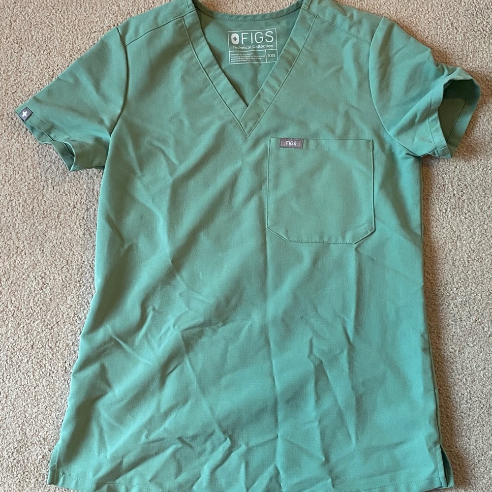 Figs Catarina™ One-Pocket Scrub Top.